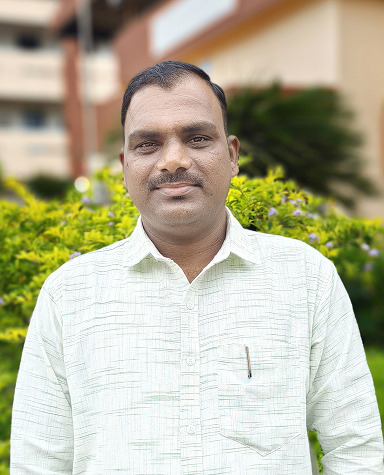 Mr Akila